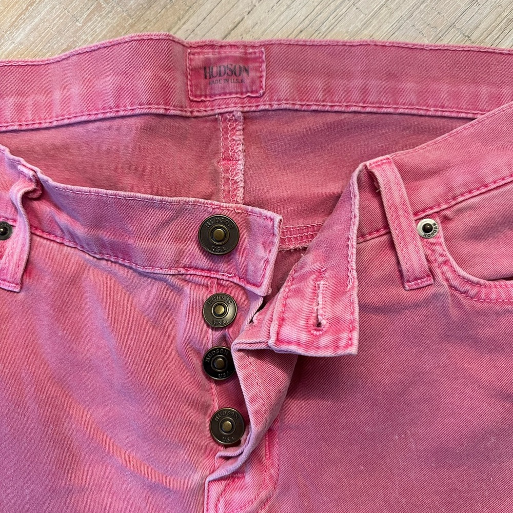 Hudson Dax Crop women’s jean. Size 27.